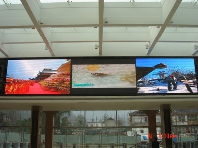 深入解析 P4全彩LED显示屏价格构成与安装要点